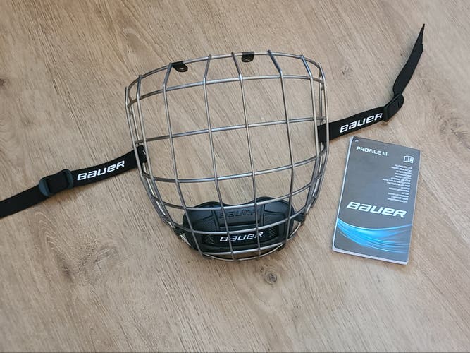 Large Bauer Profile III Facemask (New)