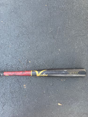 Victus Tatis Maple Bat (-3) 29 oz 32" (Used)