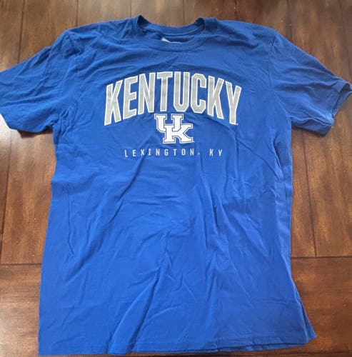 NO TAGS, NEW Kentucky Wildcats Mens Short-Sleeve T-Shirt, ADULT Large