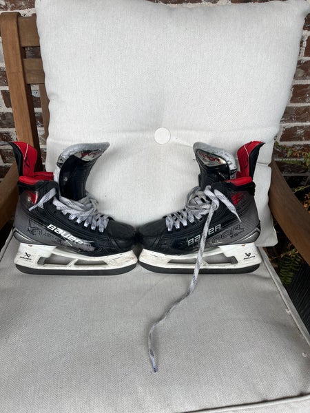 2023 Bauer Vapor 5x pro Hockey Skates Regular Width   Size 4 (Used)