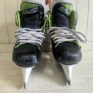 Bauer GSX Hockey Goalie Skates Regular Width Size 3.5 (Used)