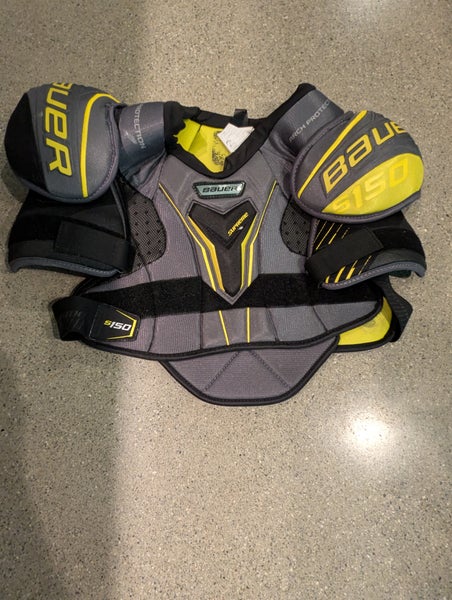 Large Senior Bauer Supreme S150 Shoulder Pads (Used)