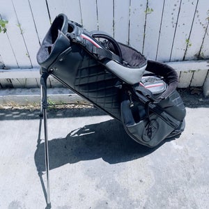 G Fore Vessel Golf Stand Bag Black & Red 4 Way Divider *See Description*