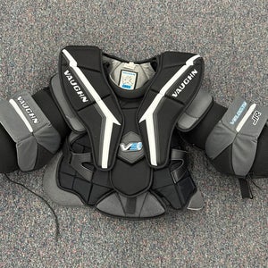 Vaughn Velocity V9 Goalie Chest Protector (Used) | Junior Medium/Large