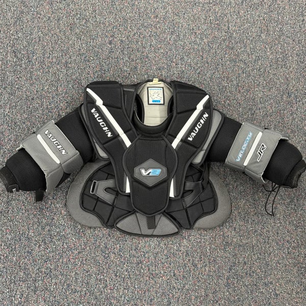 Vaughn Velocity V9 Goalie Chest Protector (Used) | Junior Medium/ Large