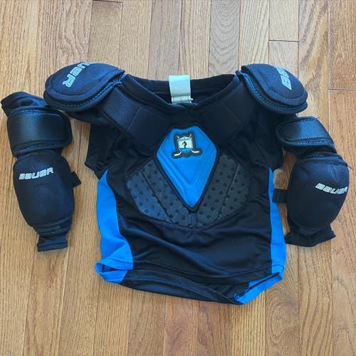 Medium Youth Bauer Prodigy Shoulder Pads (Used)