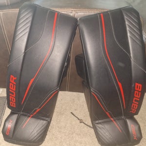 28" + Medium 2023 Bauer GSX (2023 Model) Goalie Leg Pads (Used)