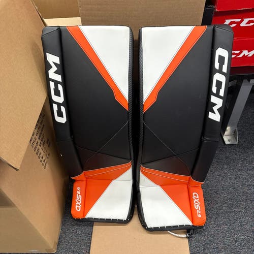 Black & Orange Intermediate CCM Axis 2.9 Goalie Leg Pads (Like New) | 31”+ 1”