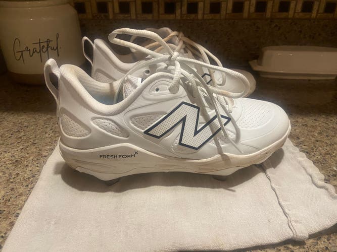 New Balance Metal Softball Cleats