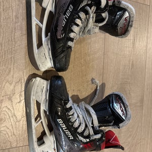 Bauer Junior skate 5x Pro size: 2.5 D