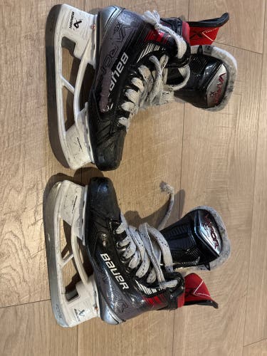 Bauer Junior skate 5x Pro size: 2.5 D