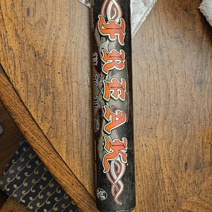 Miken Freak Composite Bat 28 oz 34" (Used)