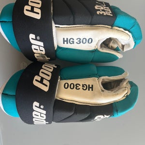 Used Hockey Gloves