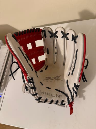 RH Miken Pro Series Softball Glove 13.5" (Used)