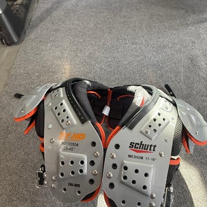 Medium Youth Schutt Shoulder Pads (New)