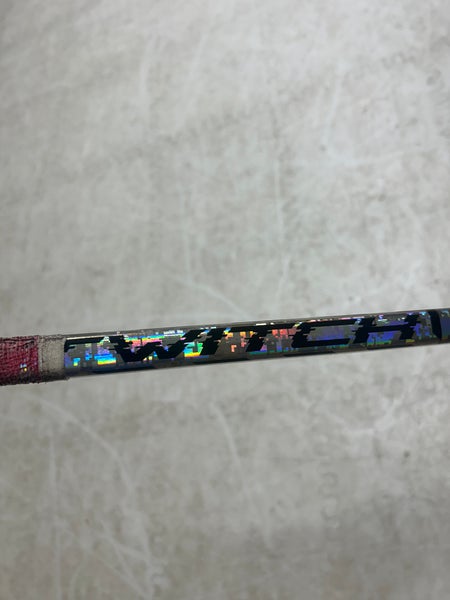Intermediate Bauer Twitch Right Handed Hockey Stick P28 (New)