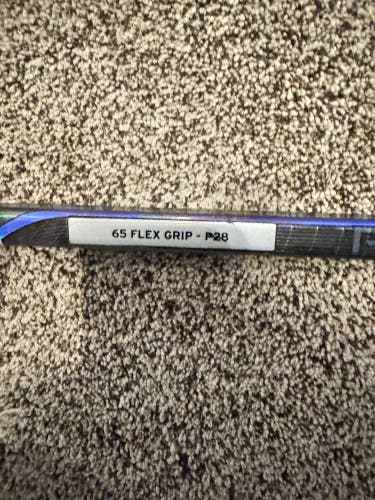 Trigger 9 Pro Intermediate Hockey Stick
