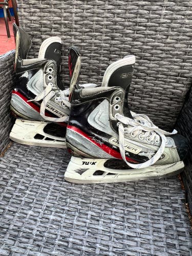 Bauer Vapor APX Hockey Skates Pro Stock 8.5 (Used)