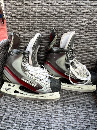 Bauer Vapor X 7.0 Hockey Skates Pro Stock 7.5 (Used)