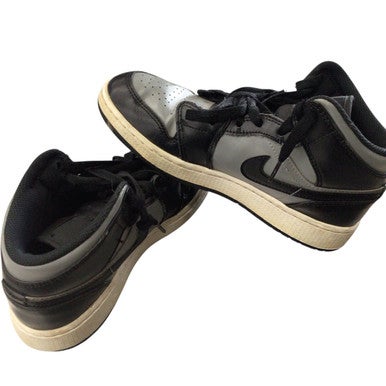Used Nike Basketball Shoes Y Grey And Black Junior 04.5 11760-S000079802