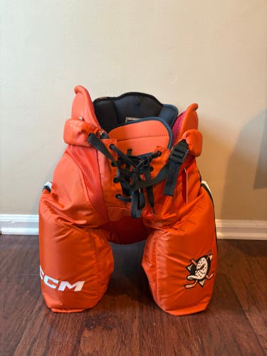 Large Senior CCM HP45 Hockey Pants (New)