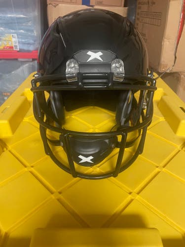 Medium Adult Xenith Shadow Helmet (New) Glossy Black