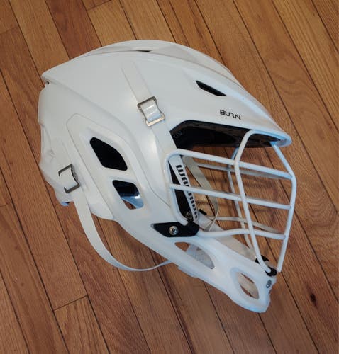 BNWOT Warrior Burn Helmet