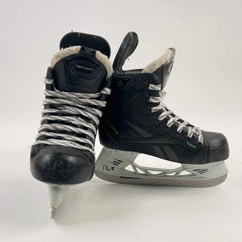 Reebok Ribcore Size 13Y Youth Hockey Skates