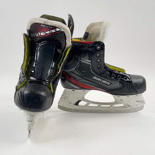 Bauer Vapor X 2.9 Size 3.5 Junior Hockey Skates