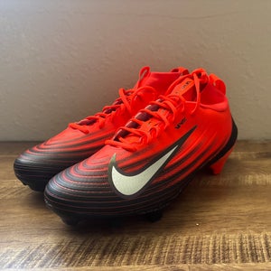 Men's Size M 11.5 (W 12.5)  Nike (New)