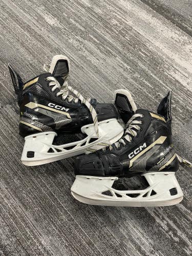 CCM Tacks AS-570 Hockey Skates | Intermediate 4 (Regular)