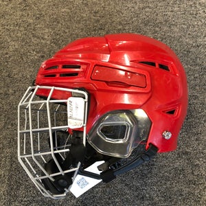 Red Youth Bauer Re-Akt 100 Helmet (Used)