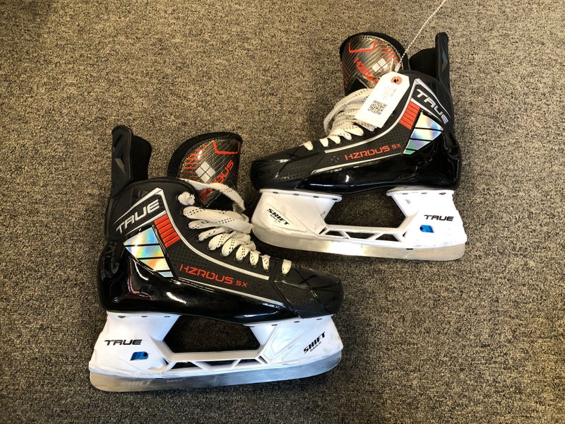 Senior True HZRDUS 5X Hockey Skates Regular Width 9.5 (Used)