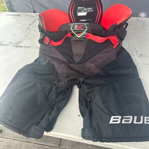 Small Senior Bauer VAPOR 2X Hockey Pants  (Used)