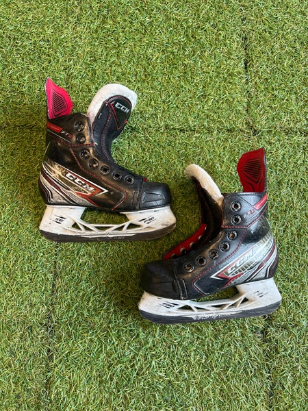 Youth CCM JetSpeed FT2 Hockey Skates Regular Width 10.0 (Used)