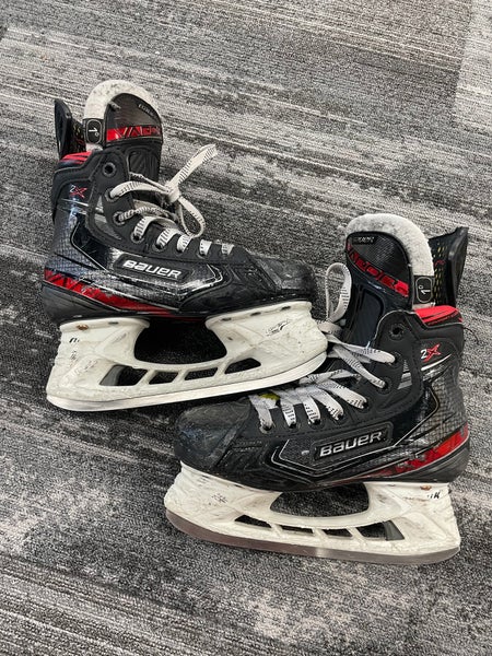 Junior Bauer Vapor 2X Hockey Skates Regular Width Size 1 (Used)