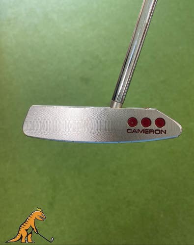 Used RH Titleist Scotty Cameron Studio Select Newport 2.6 35 Center Shaft Putte