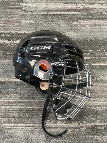 Black Medium CCM tacks 720 Helmet (Used)
