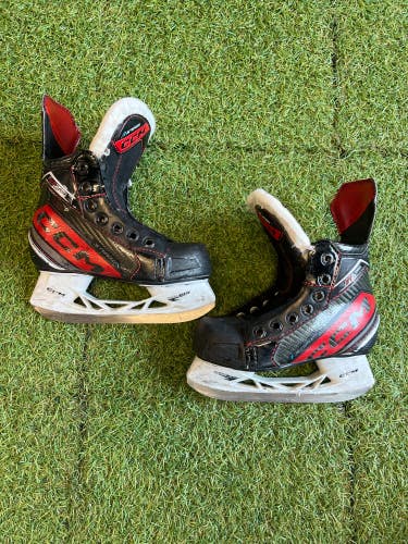 Youth CCM JetSpeed FT6 Pro Hockey Skates 11.0 (Used)