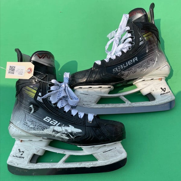 Senior Bauer Vapor Hyperlite 2 Hockey Skates | Size 7 Fit 2