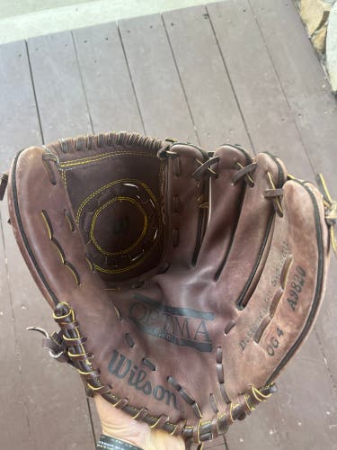 Wilson Optima Gold Series softball glove