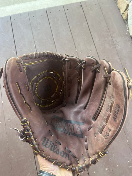 Wilson Optima Gold Series softball glove
