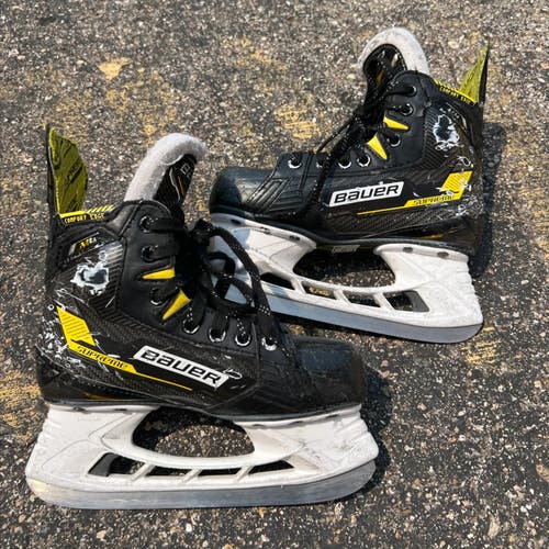 Bauer Supreme M4 Hockey Skates | Size 3 (Used)