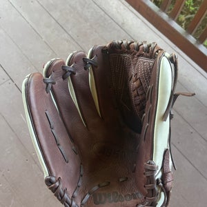 Wilson A950 series baseball glove.