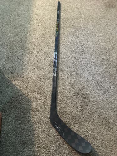 Intermediate CCM RibCor Trigger 9 Pro 65 Flex Left Hand Hockey Stick P28 (New)