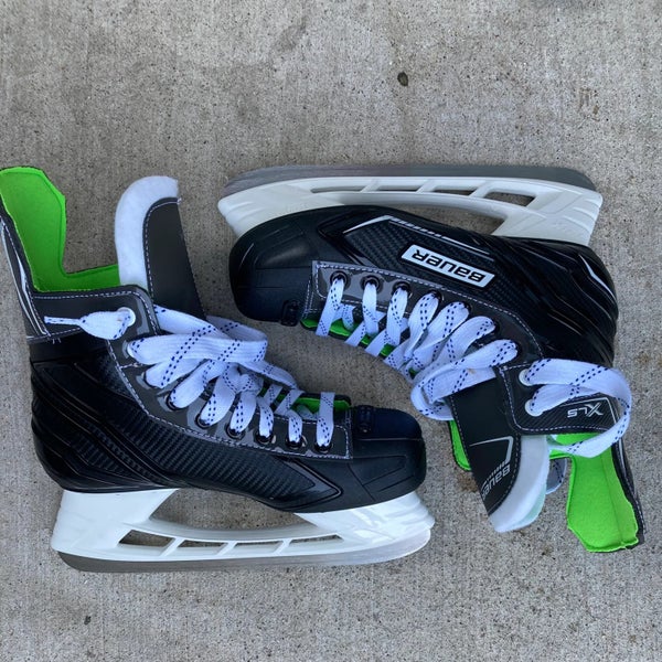 Senior Bauer XLS Hockey Skates Regular Width 8 (Used)