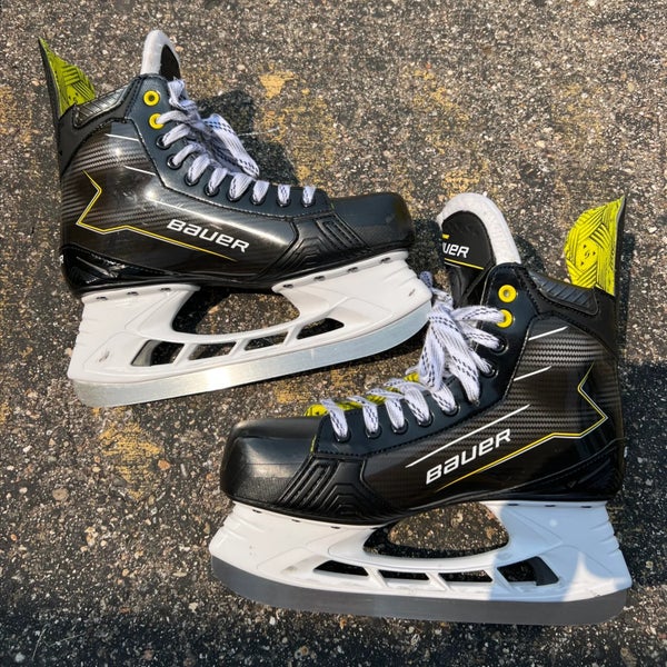 Senior Bauer Supreme M30 Hockey Skates | Size 10.5