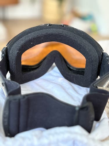 Unisex Used Anon Snowboard Goggles Medium