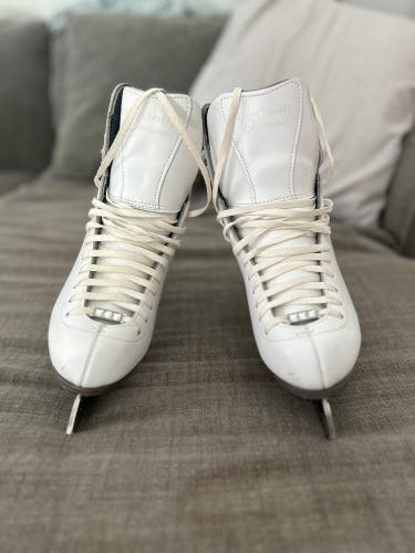 Riedell Figure Skates C Adult 7 (Used)