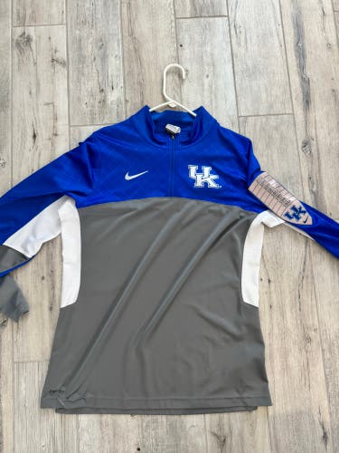 Gray Men's Large Nike Sweatshirt (Used)